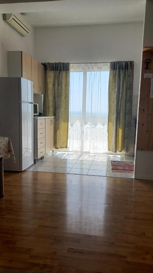 Apartmani Mary Dugi Rat Exterior foto
