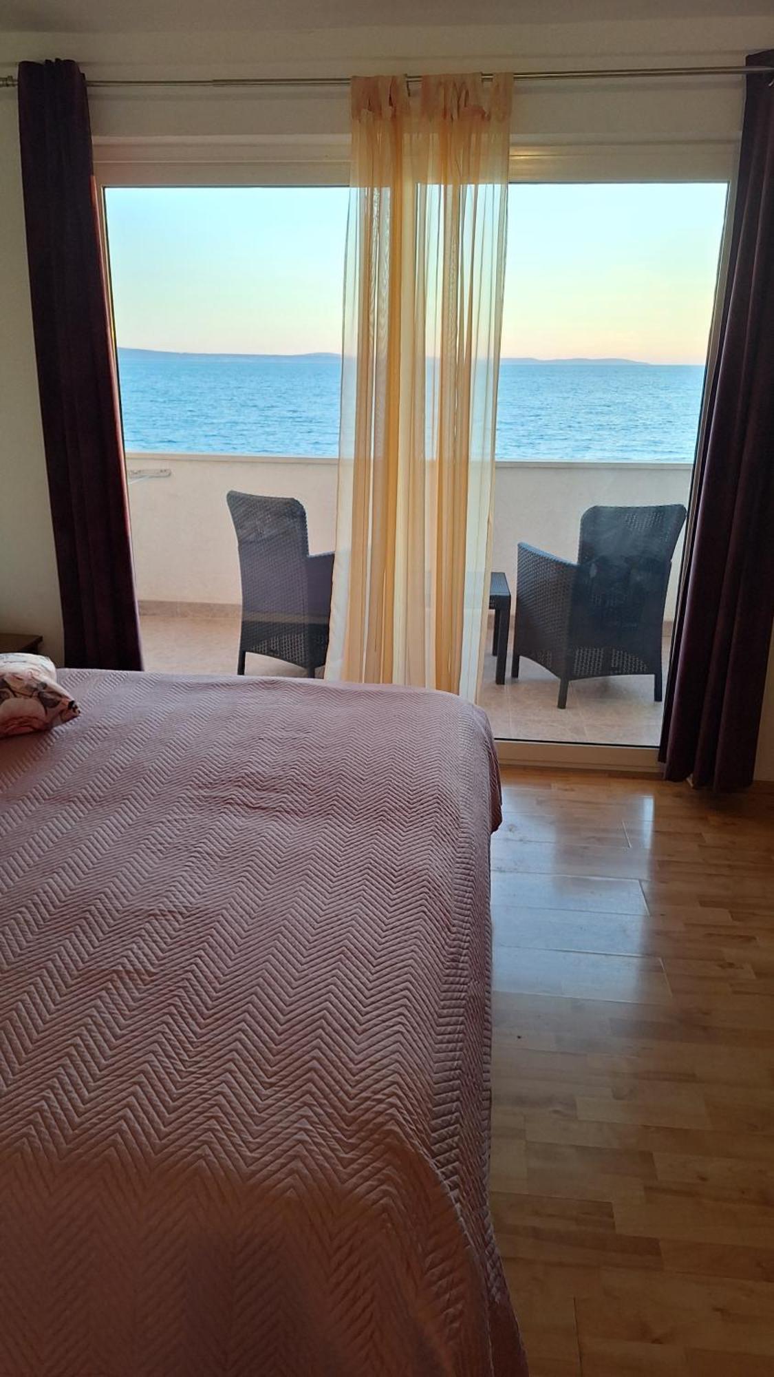 Apartmani Mary Dugi Rat Exterior foto